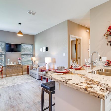 Pet-Friendly Brownsville Apartment With Yard! Kültér fotó